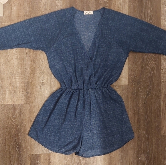 BLUE blush rompers size small - Picture 7 of 10